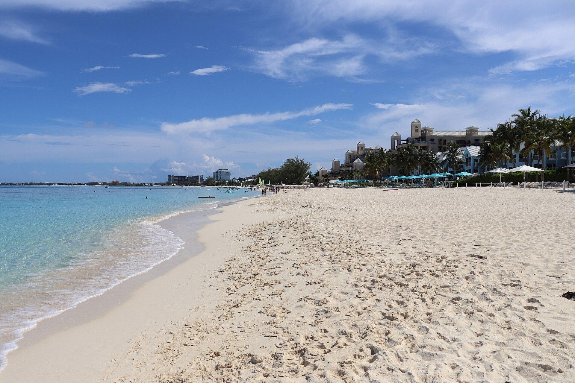 Seven Mile Beach, Grand Cayman, looking north