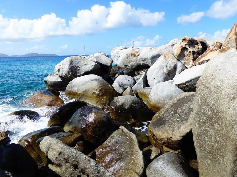 Granite boulders on the coast at The Baths, Virgin Gorda